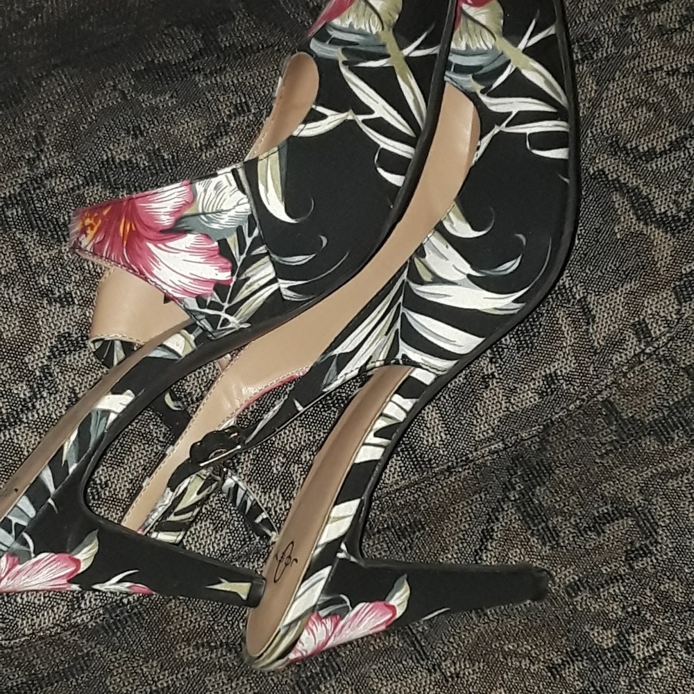 Sling back dress shoes